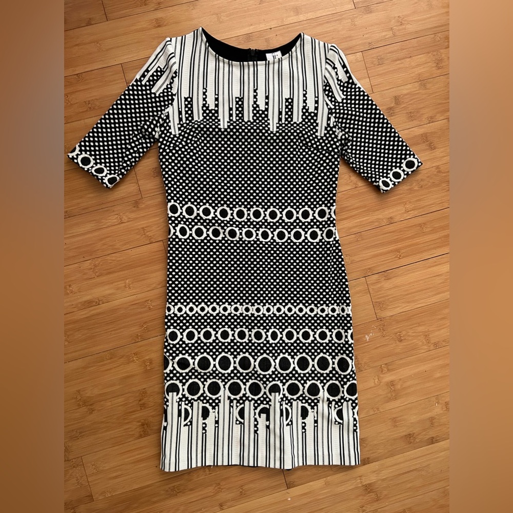 Black & White pattern sheath dress by Julia Jordan